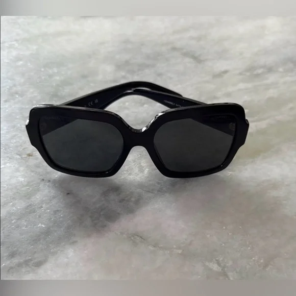 Chanel Sunglasses - Picture 4 of 7